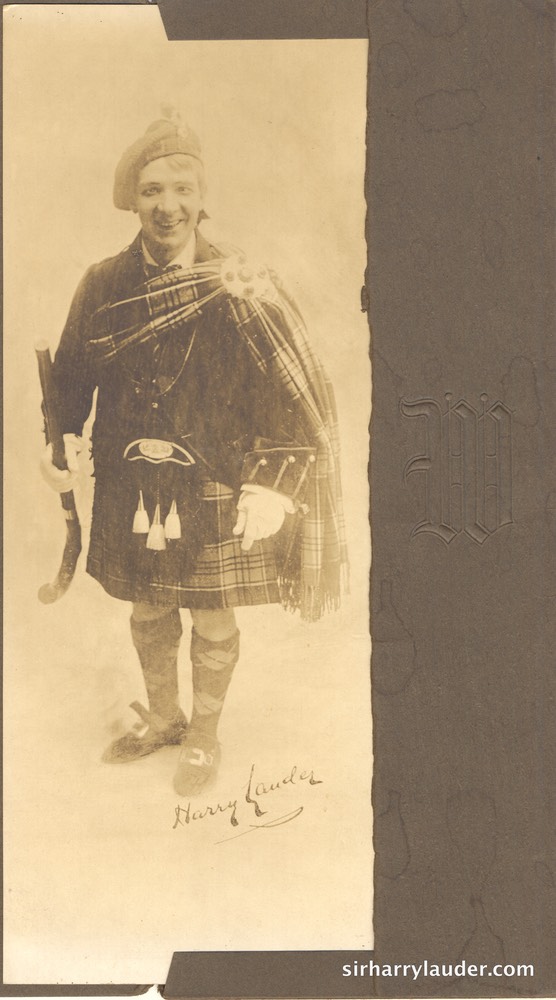 Character Photo 9.75x3.75 In Folder White NY-2** Undated 