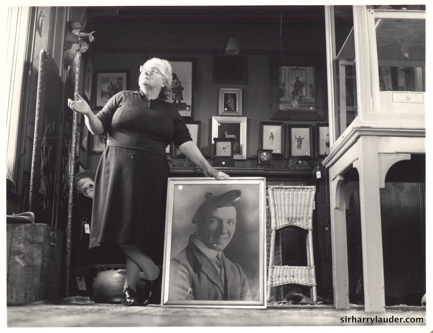 Lauder Ha' Strathaven Sale 1966 -5