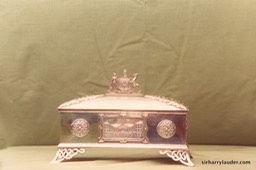 Photo Freedom Of Edinburgh Casket Given By Betty Lauder Hamilton Verso Annotaded By BLH Undated