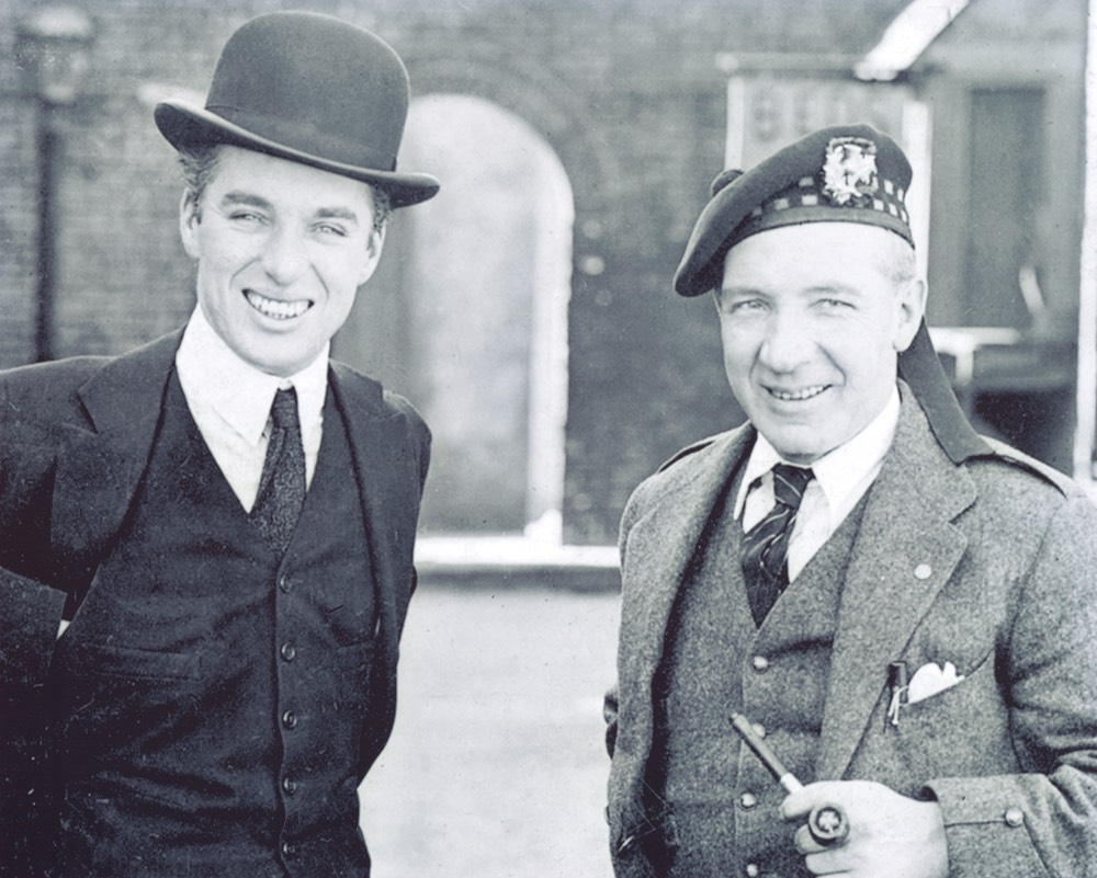 Photo Sir Harry And Chas Chaplin On Set Of The Kid -1919