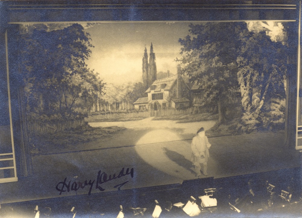 Photo Sir Harry On Stage Signed Aug 27 1935 -2