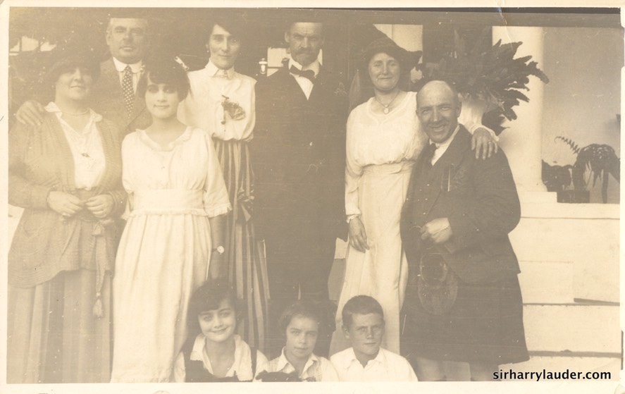 Sir Harry & Lady Lauder Australia Group Photo Undated