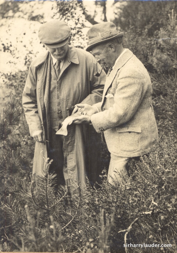 Sir Harry & Wm L Munn? Undated