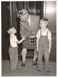 Sir Harry With Boys at Grand Central New York Photo May 31 1937